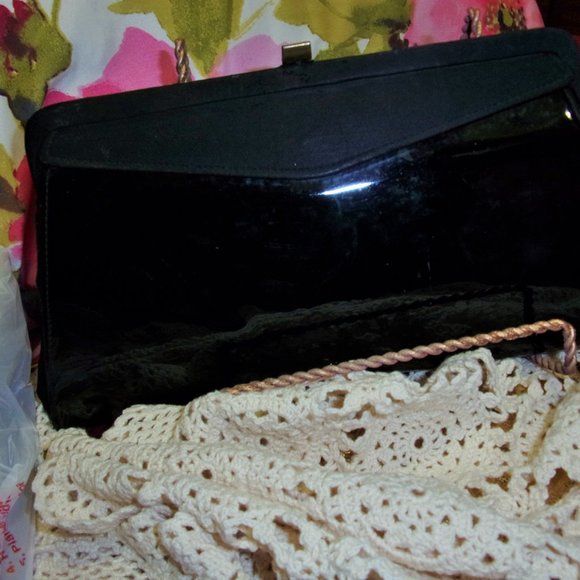 Black Patent Clutch Handbag (optional chain) NWOT - Picture 2 of 2